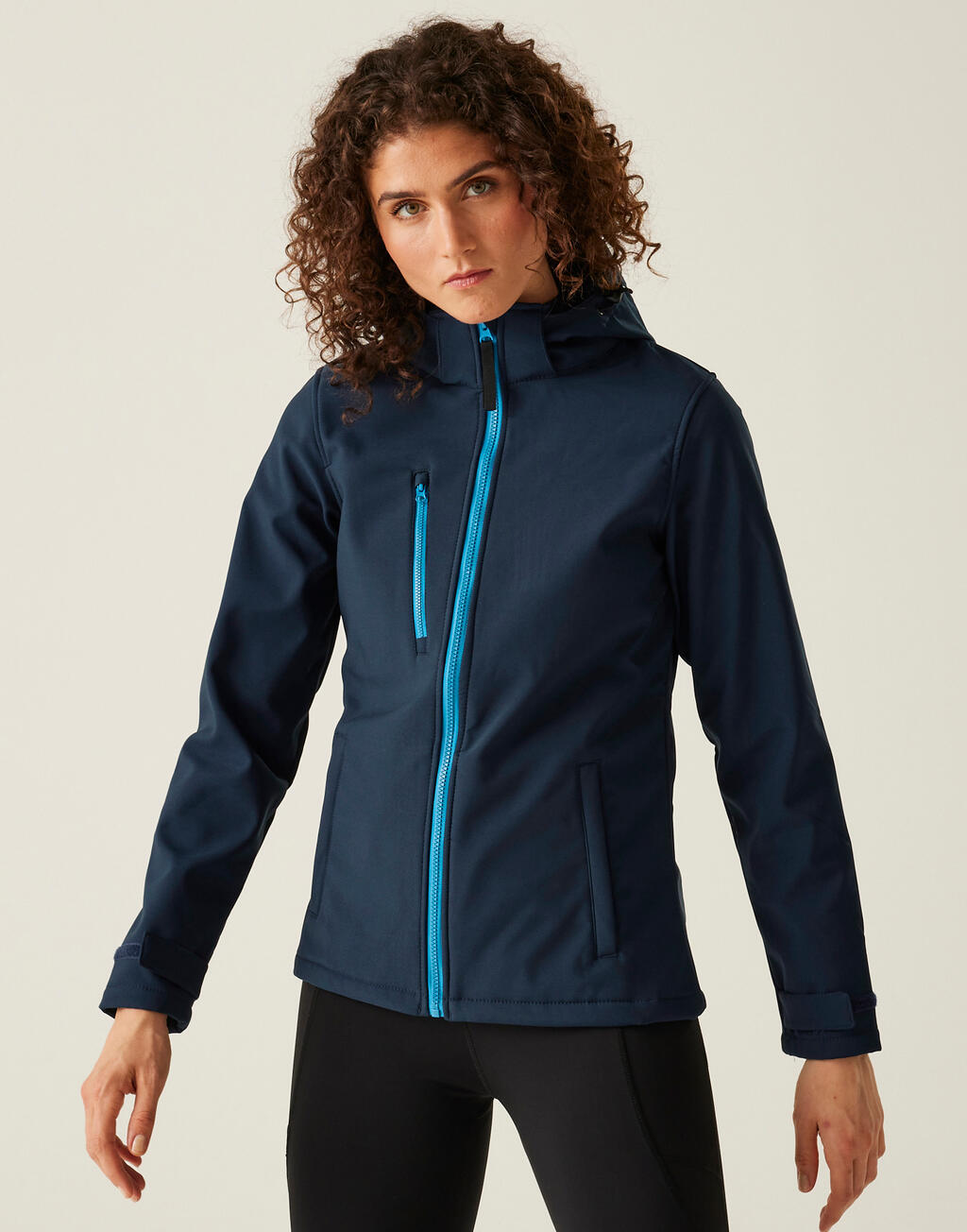 Regatta Professional Women's Venturer 3-Layer Hooded Softshell Jacket - Afbeelding 3